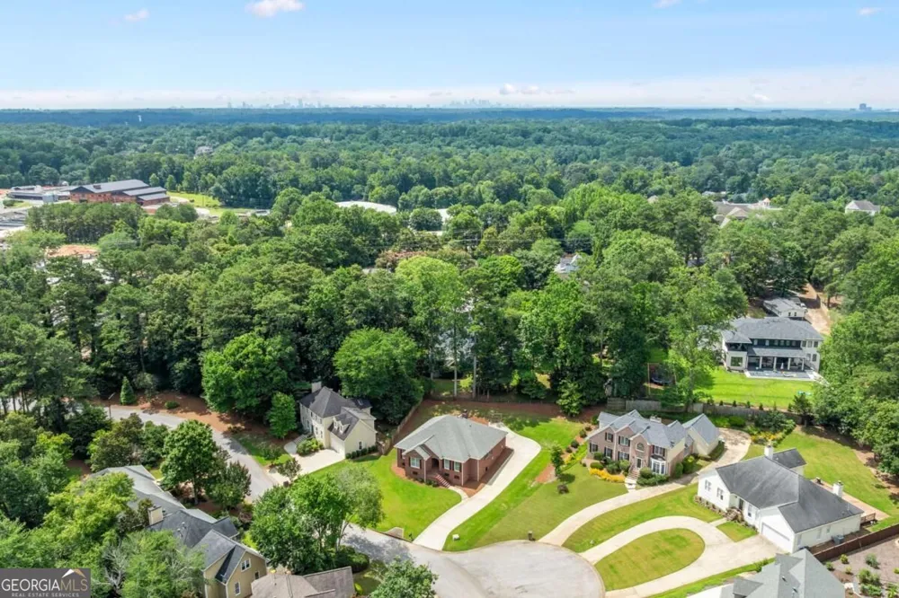 603 Fairway CT Marietta, GA 30068