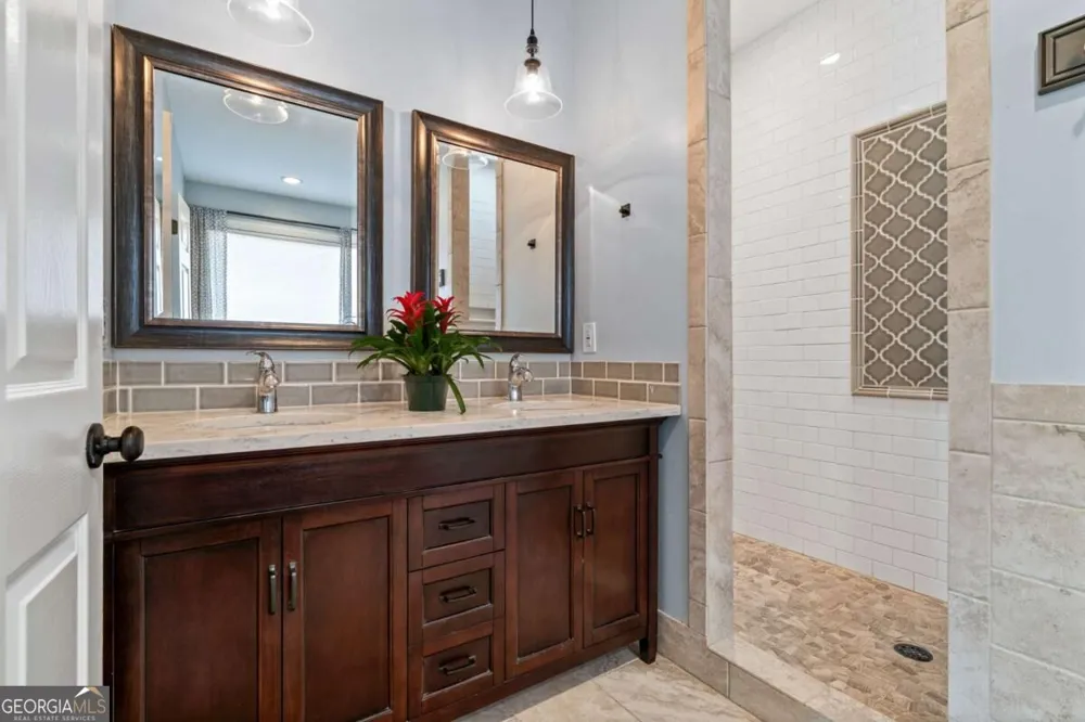 603 Fairway CT Marietta, GA 30068