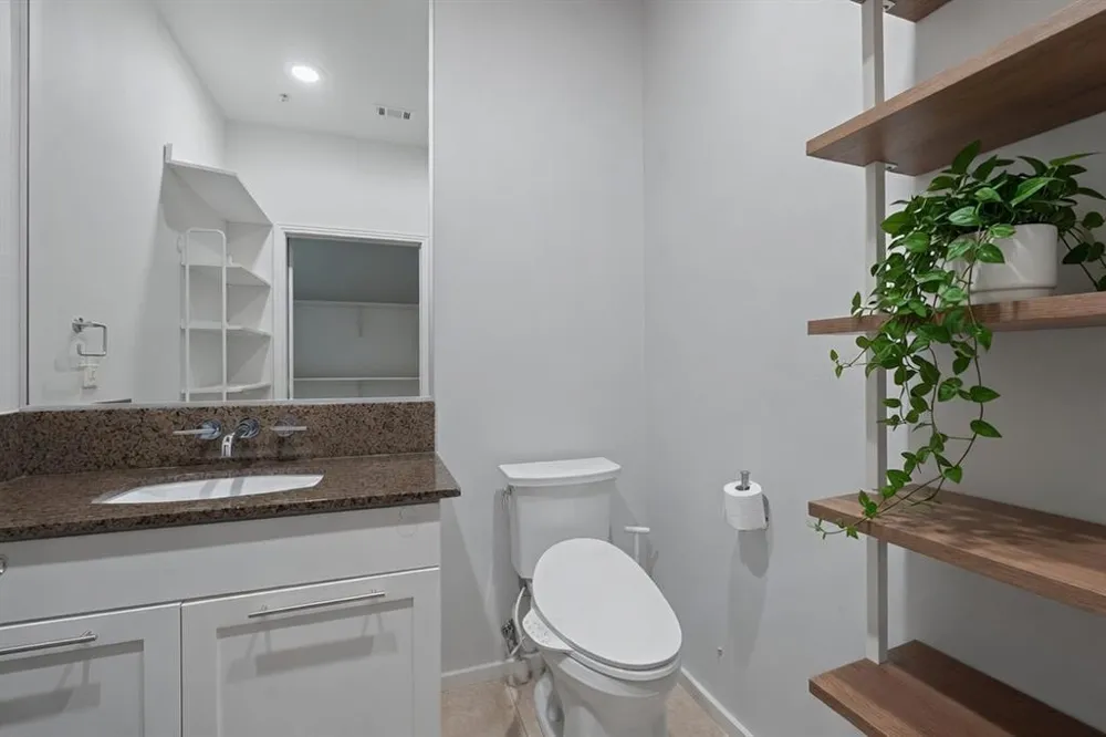 1600 Barton Springs Road #5406 Austin, TX 78704