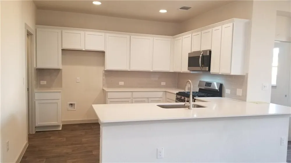 4604 Tully Drive Pflugerville, TX 78660