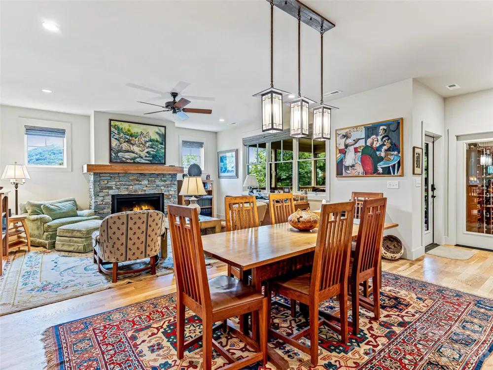 37 Ashe Park Circle Asheville, NC 28806