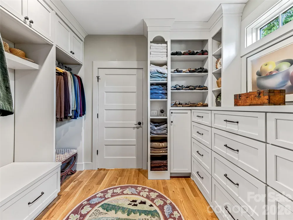 37 Ashe Park Circle Asheville, NC 28806