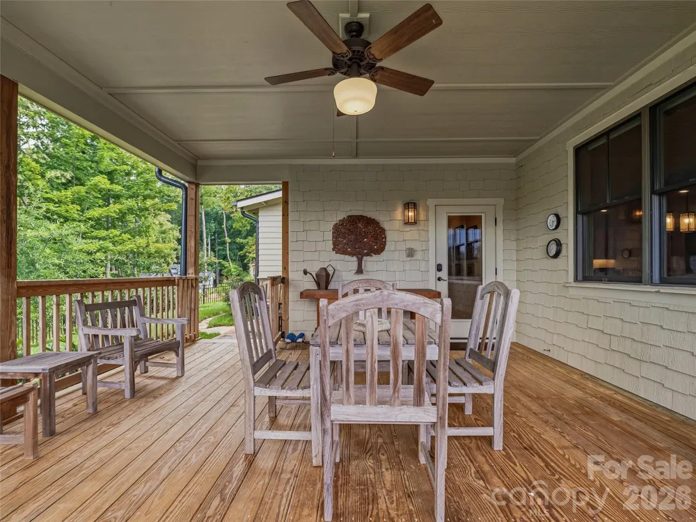 37 Ashe Park Circle Asheville, NC 28806
