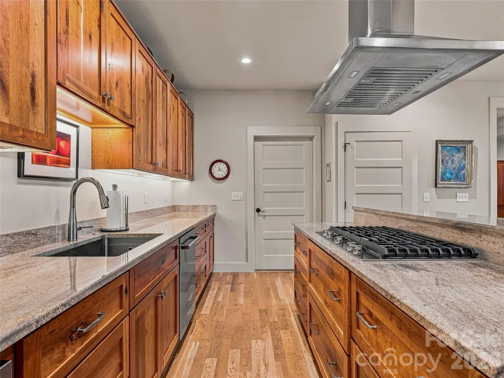 37 Ashe Park Circle Asheville, NC 28806