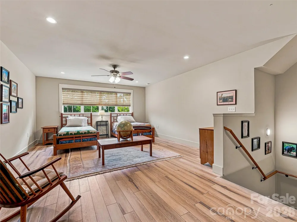 37 Ashe Park Circle Asheville, NC 28806