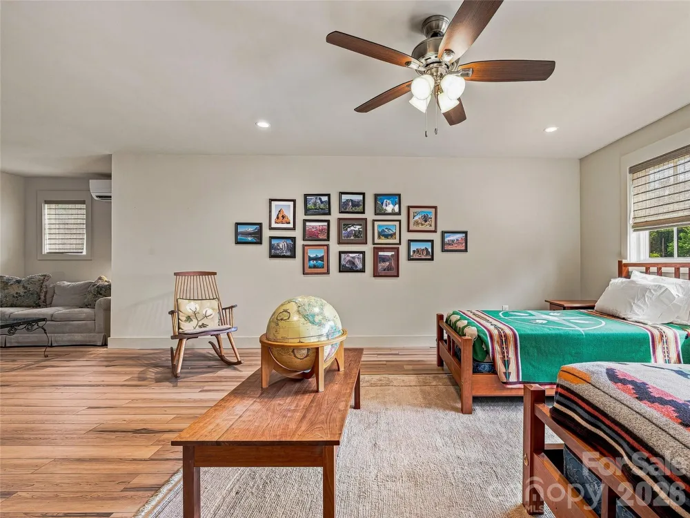 37 Ashe Park Circle Asheville, NC 28806