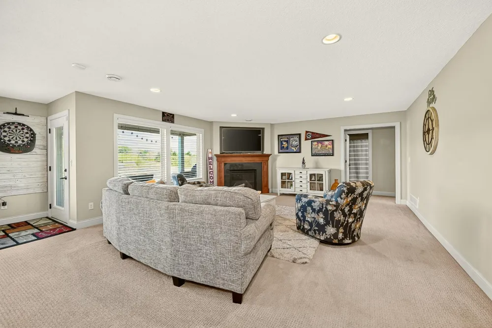 3887 Berkshire Road SW Rochester, MN 55902