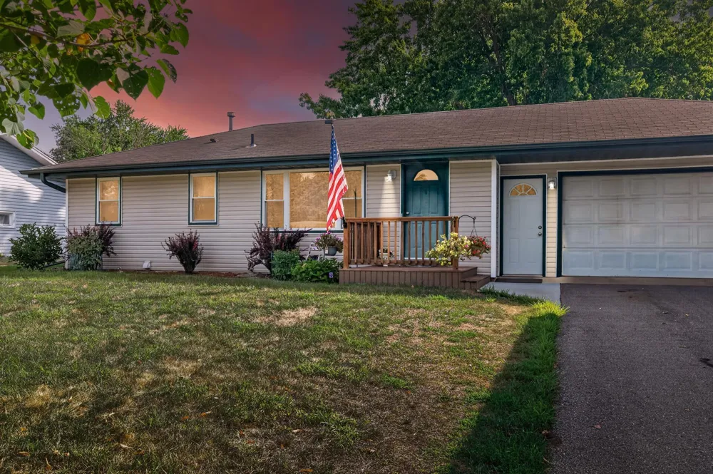 8631 Imperial Avenue S Cottage Grove, MN 55016