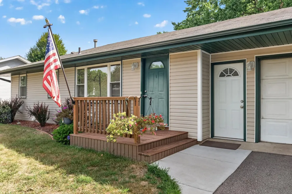 8631 Imperial Avenue S Cottage Grove, MN 55016