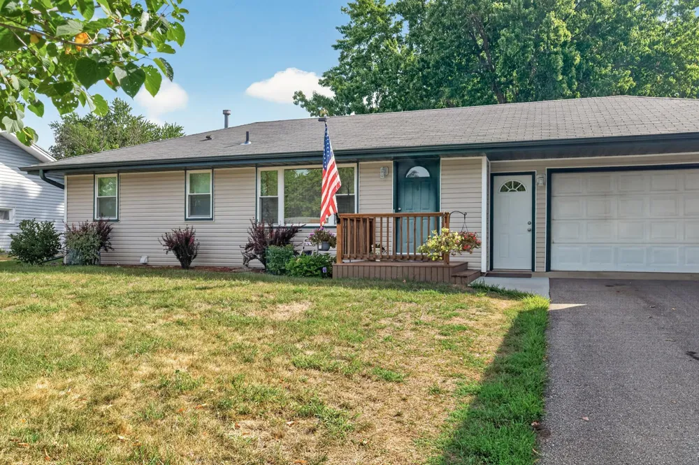 8631 Imperial Avenue S Cottage Grove, MN 55016