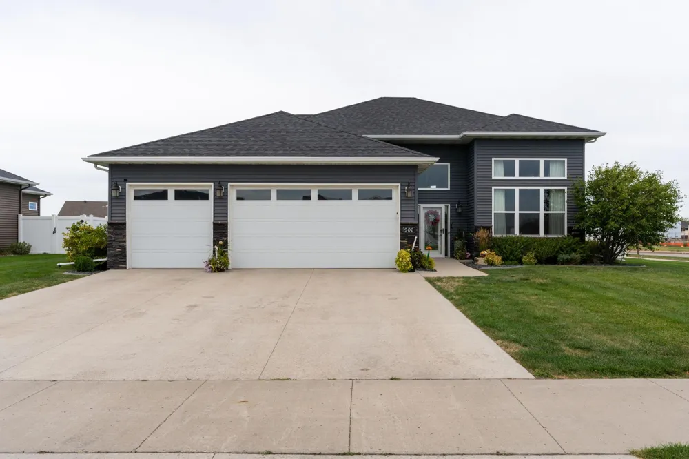 902 50th Avenue W West Fargo, ND 58078