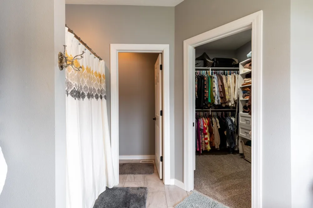 902 50th Avenue W West Fargo, ND 58078