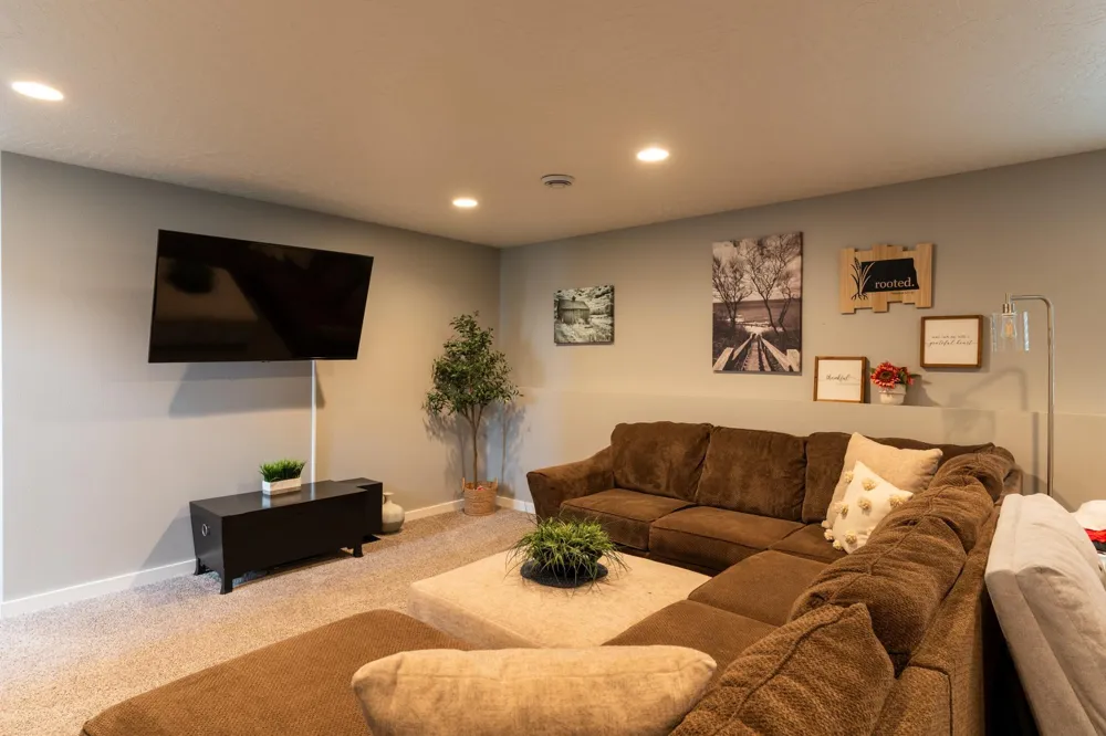 902 50th Avenue W West Fargo, ND 58078