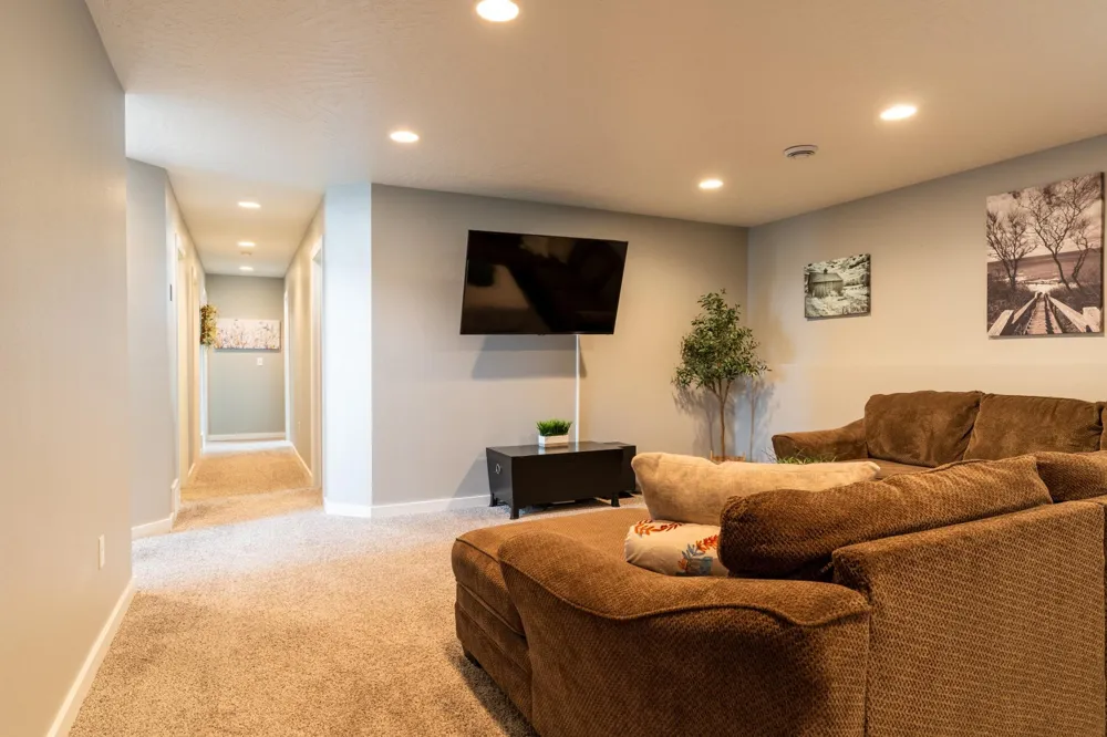 902 50th Avenue W West Fargo, ND 58078