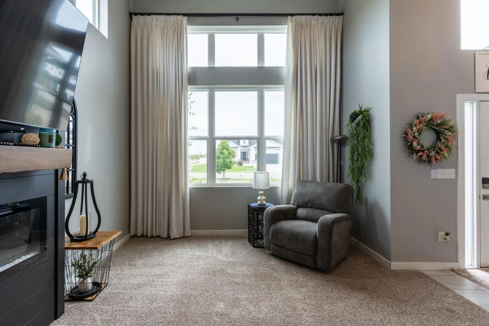 902 50th Avenue W West Fargo, ND 58078