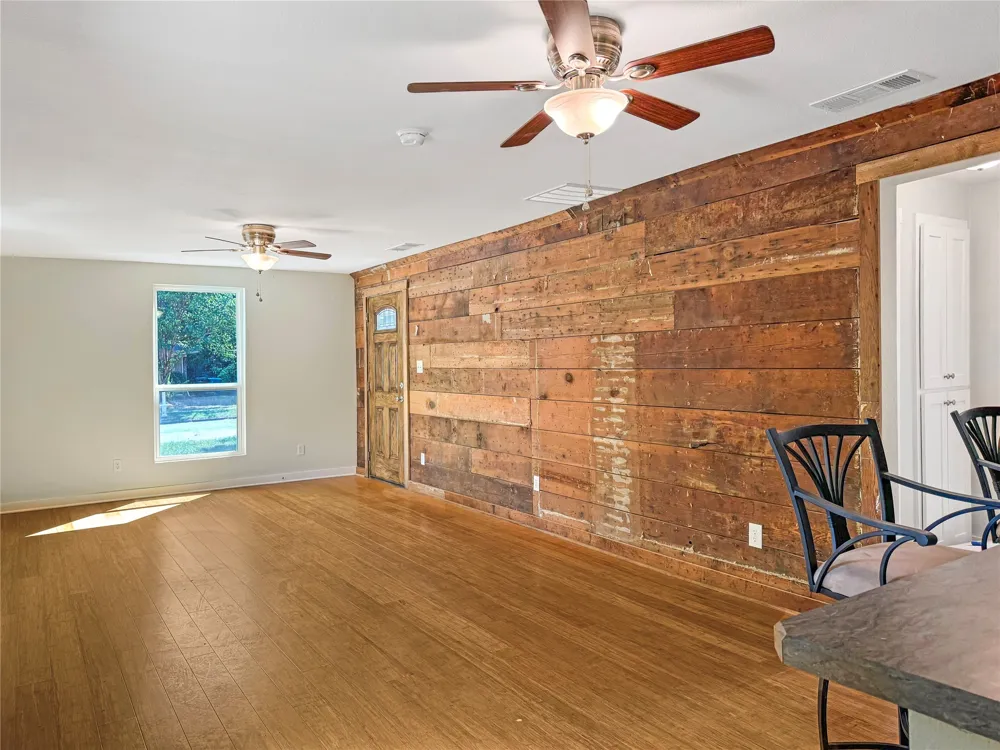 825 W Nelson Street Denison, TX 75020