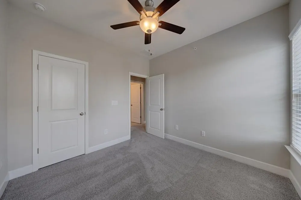 327 Hudson Way Woodstock, GA 30189