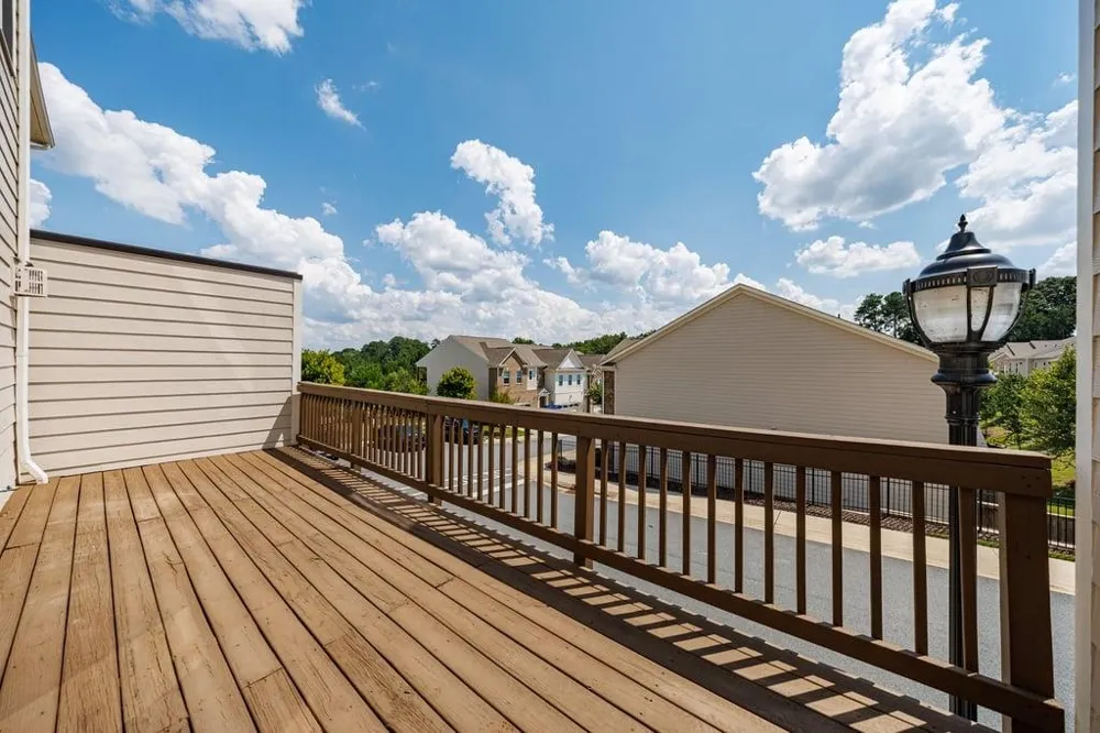327 Hudson Way Woodstock, GA 30189