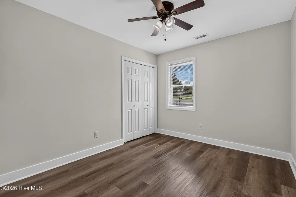 912 Laurel Lane Jacksonville, NC 28546