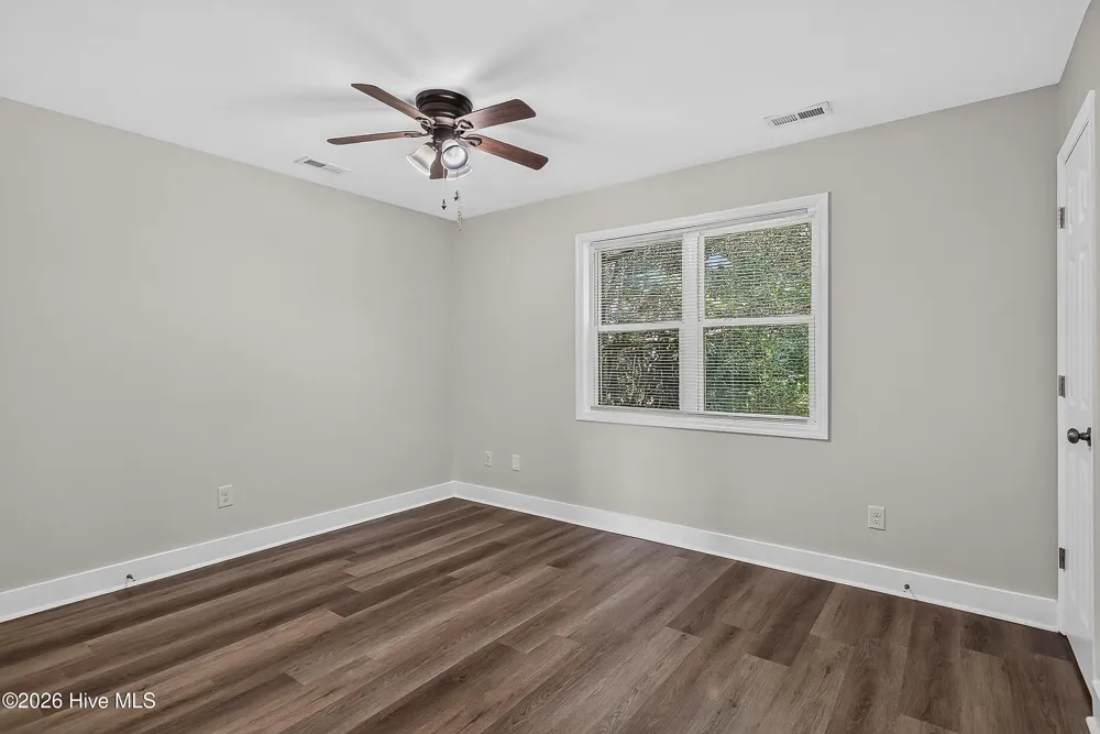 912 Laurel Lane Jacksonville, NC 28546