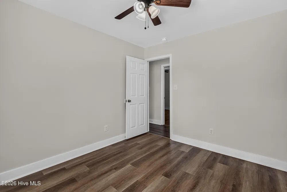 912 Laurel Lane Jacksonville, NC 28546