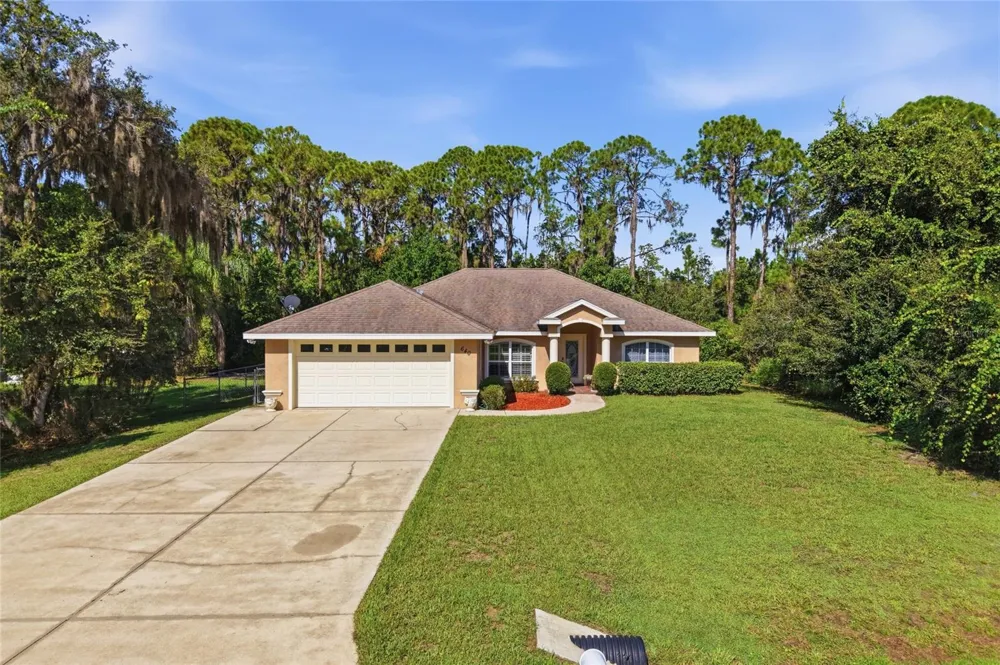 640 HIGHLANDS LAKE DRIVE Lake Placid, FL 33852