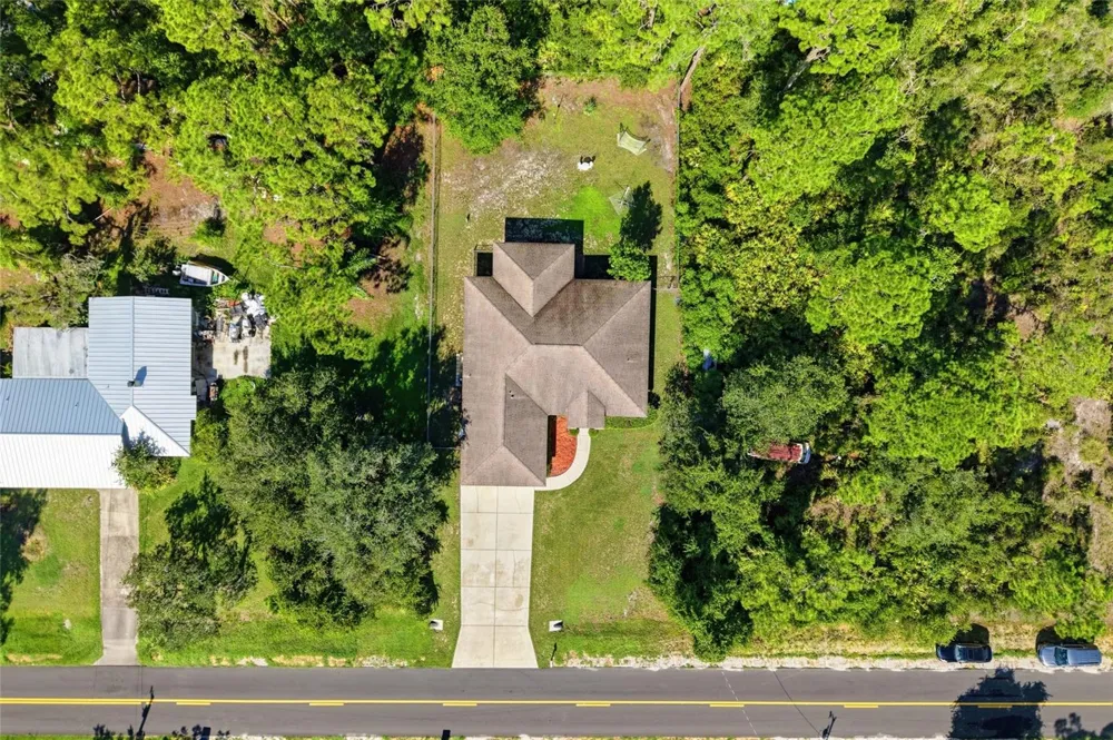 640 HIGHLANDS LAKE DRIVE Lake Placid, FL 33852