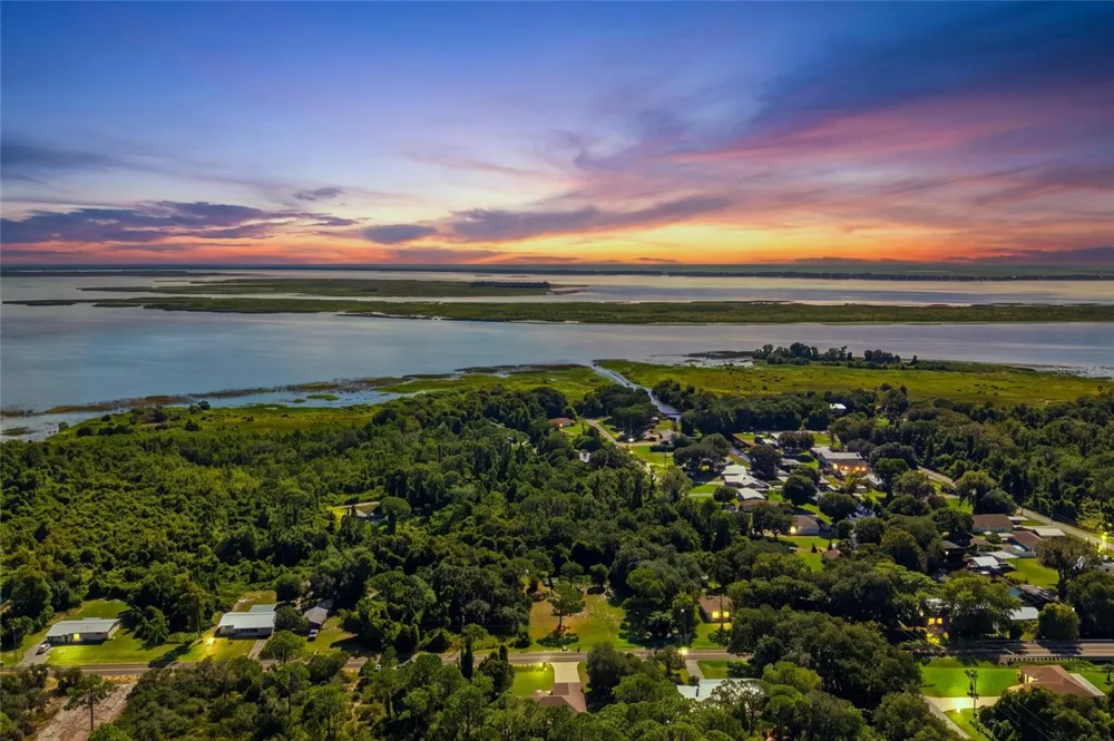 640 HIGHLANDS LAKE DRIVE Lake Placid, FL 33852