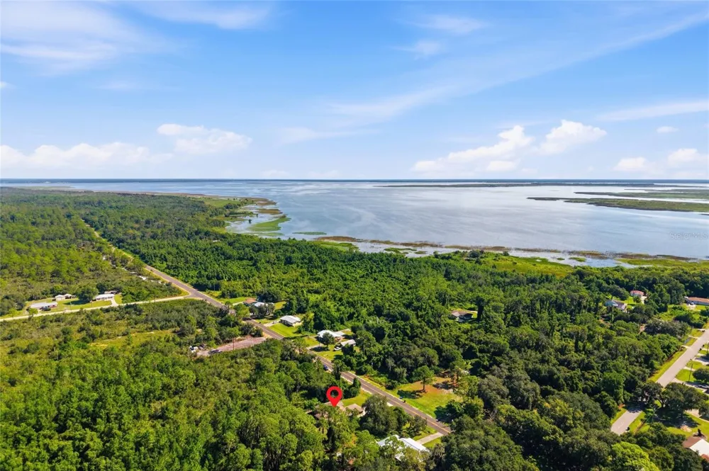640 HIGHLANDS LAKE DRIVE Lake Placid, FL 33852