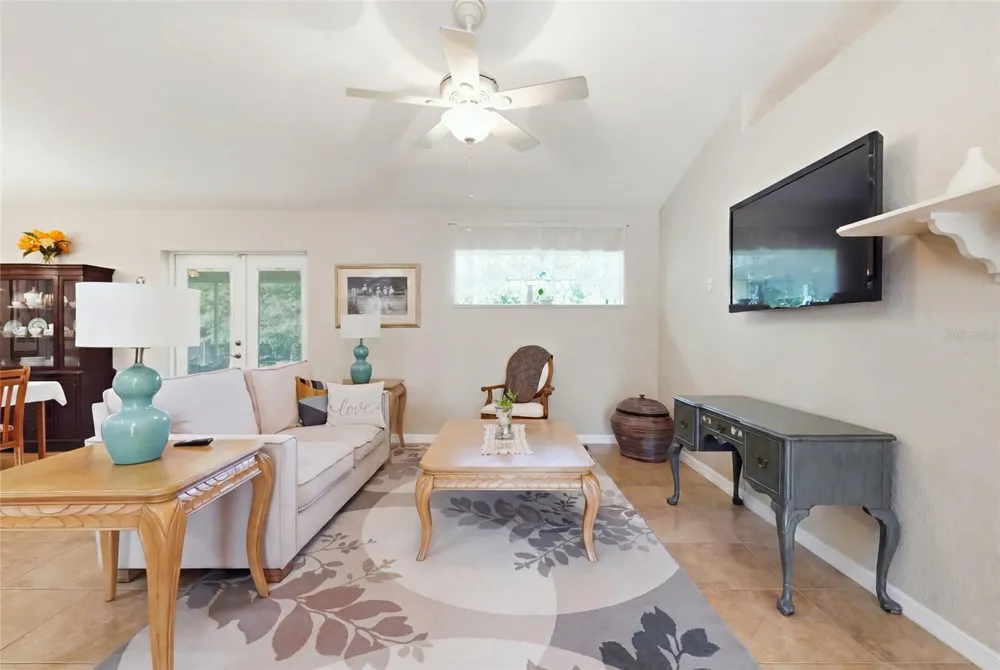 640 HIGHLANDS LAKE DRIVE Lake Placid, FL 33852