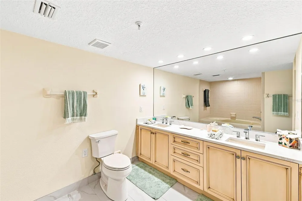 1586 GULF BOULEVARD #2502 Clearwater, FL 33767