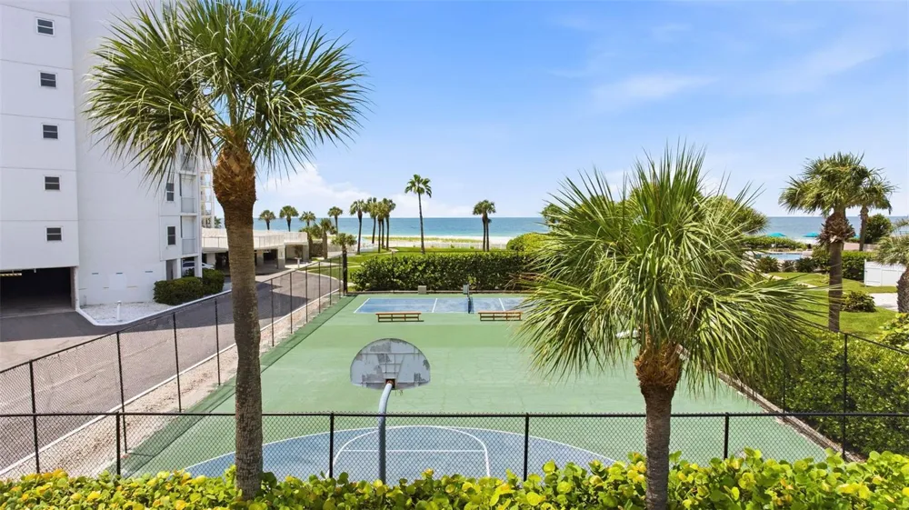 1586 GULF BOULEVARD #2502 Clearwater, FL 33767