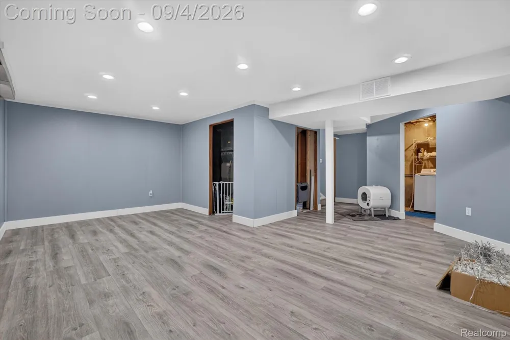 261 Heritage Commons Street SE Grand Rapids City, MI 49503