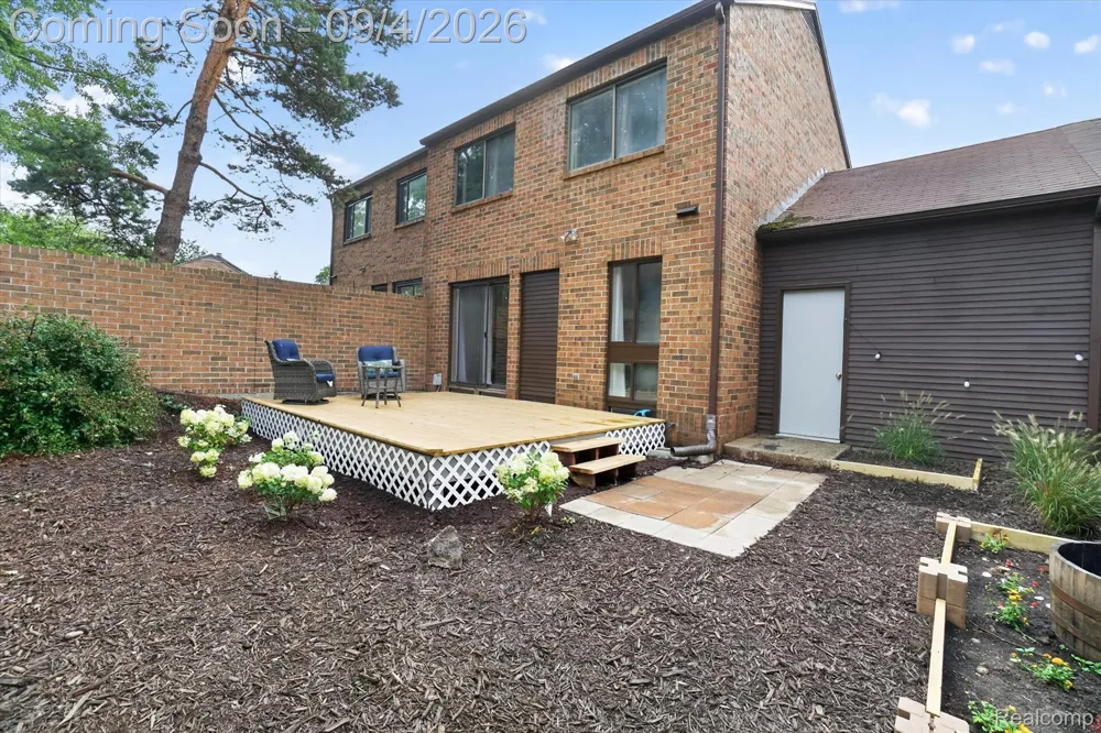 261 Heritage Commons Street SE Grand Rapids City, MI 49503