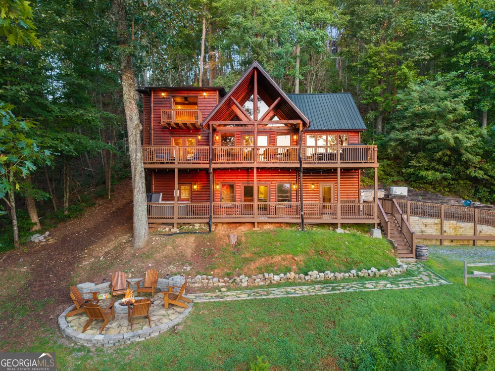 144 Point Of View Blue Ridge, GA 30513
