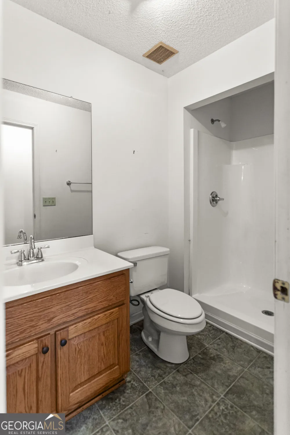 2131 Alexis DR Claxton, GA 30417