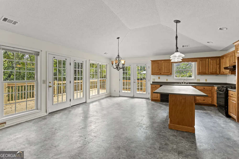 2131 Alexis DR Claxton, GA 30417