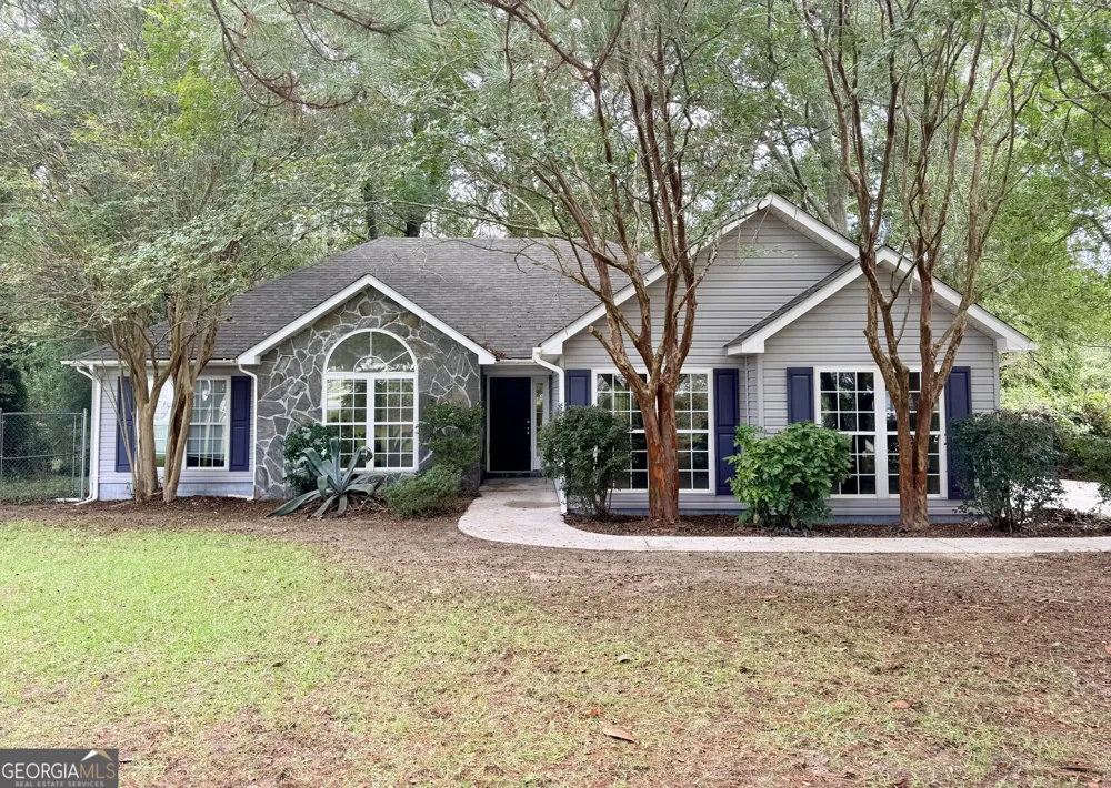 2131 Alexis DR Claxton, GA 30417