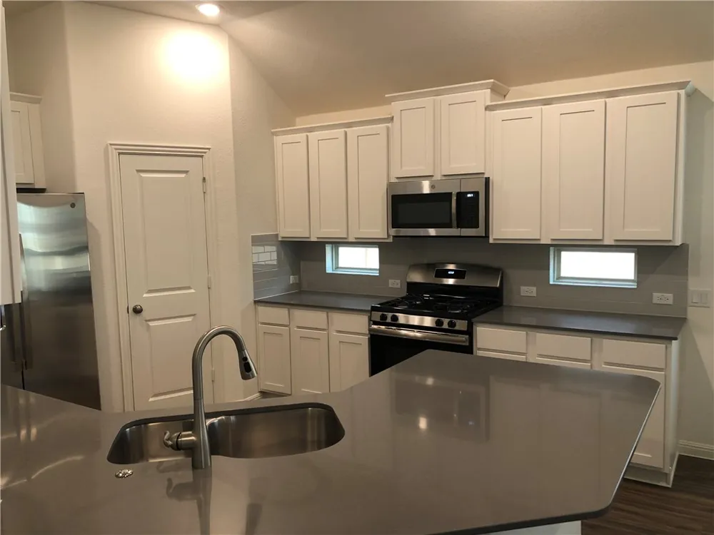 716 Allende Bend Austin, TX 78748
