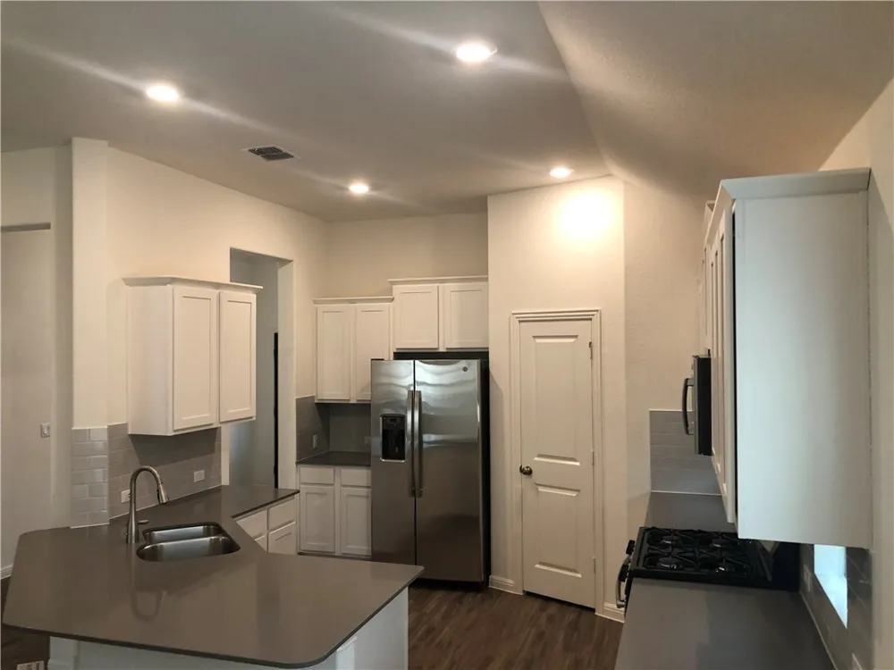 716 Allende Bend Austin, TX 78748