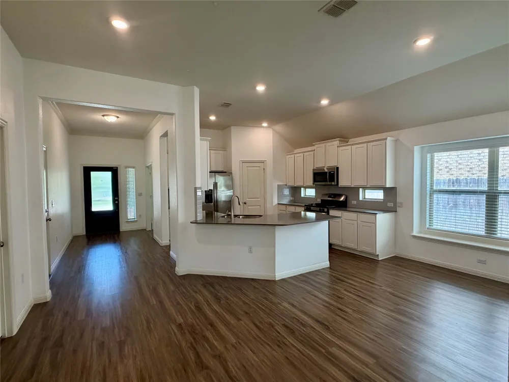 716 Allende Bend Austin, TX 78748