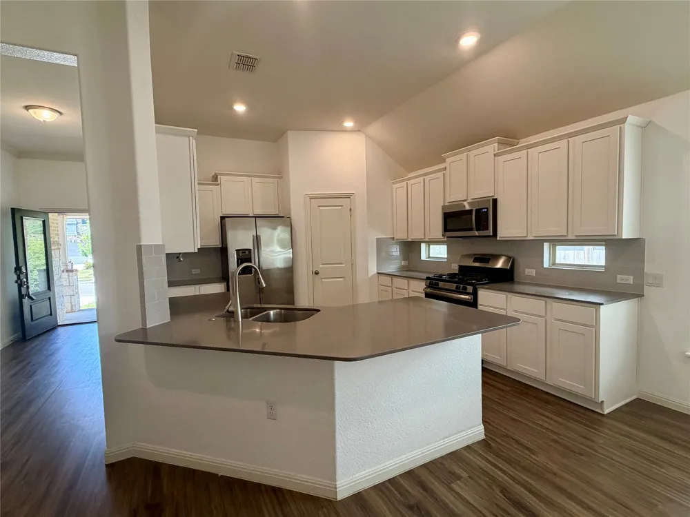 716 Allende Bend Austin, TX 78748
