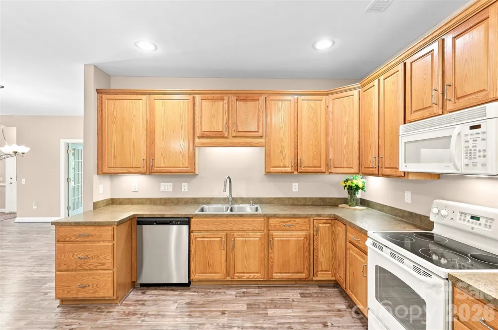 3225 Abbey Walk Lane Matthews, NC 28105