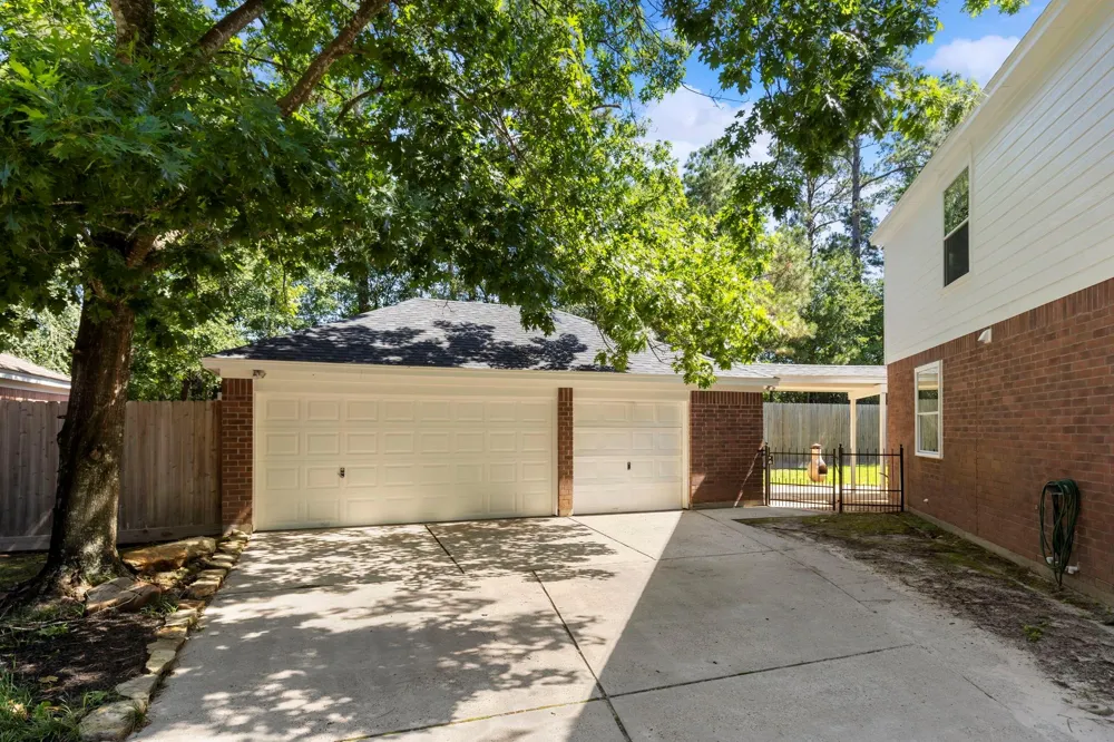 98 W Night Heron Place The Woodlands, TX 77382
