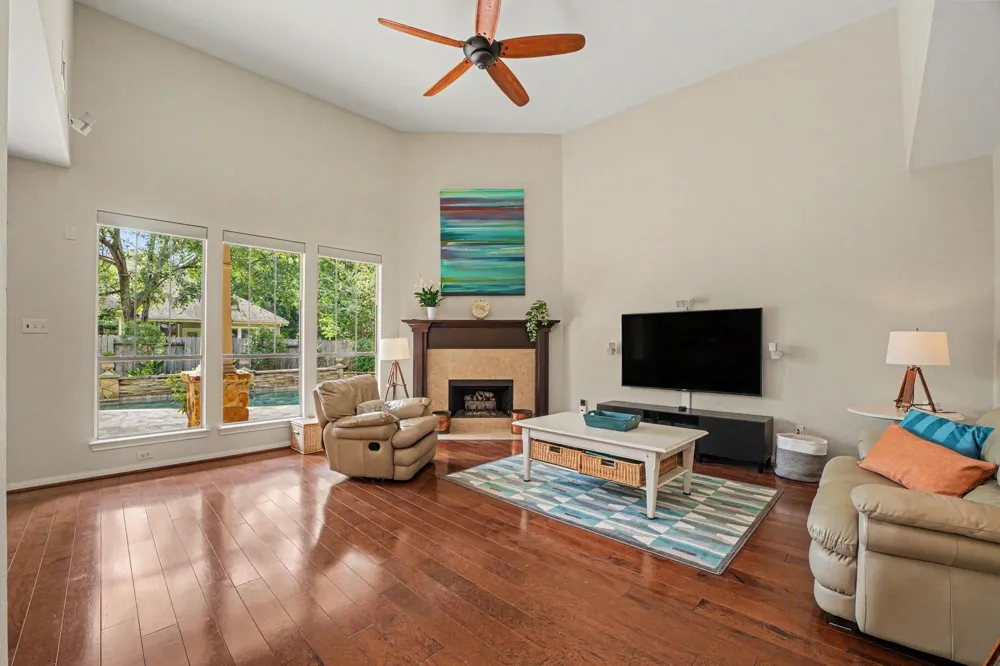 62 W Tapestry Park Circle The Woodlands, TX 77381