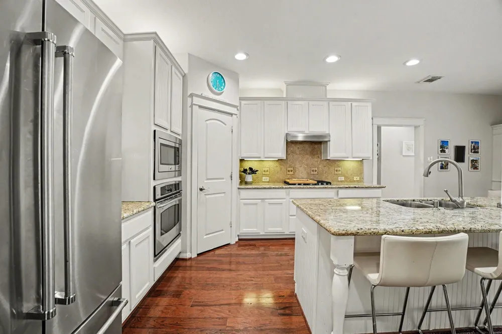 62 W Tapestry Park Circle The Woodlands, TX 77381