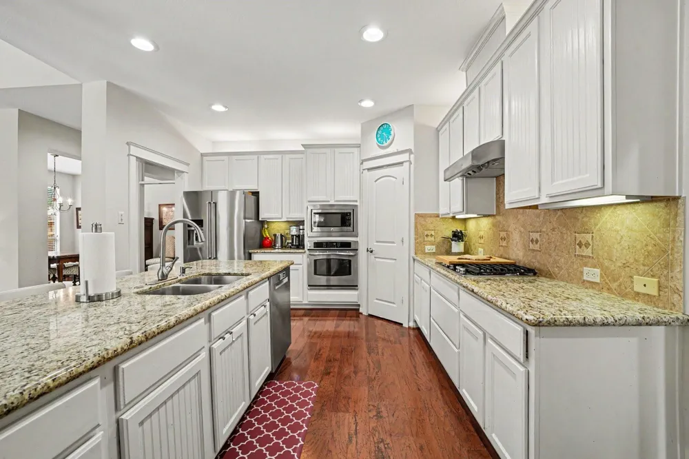 62 W Tapestry Park Circle The Woodlands, TX 77381