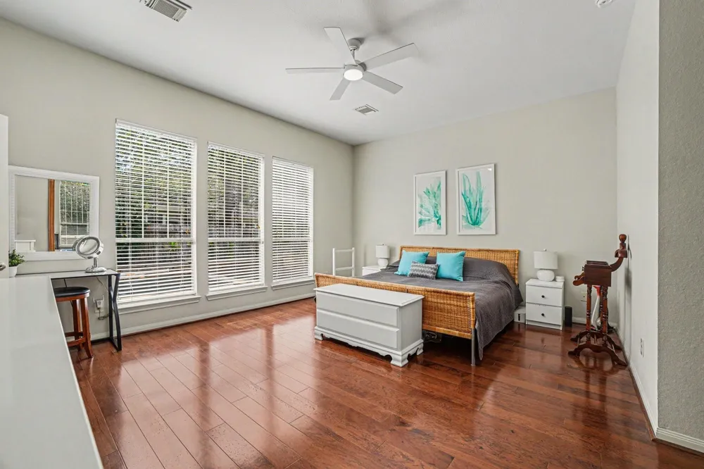 62 W Tapestry Park Circle The Woodlands, TX 77381