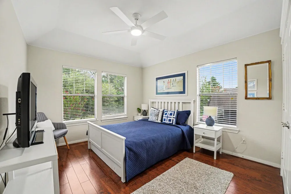 62 W Tapestry Park Circle The Woodlands, TX 77381