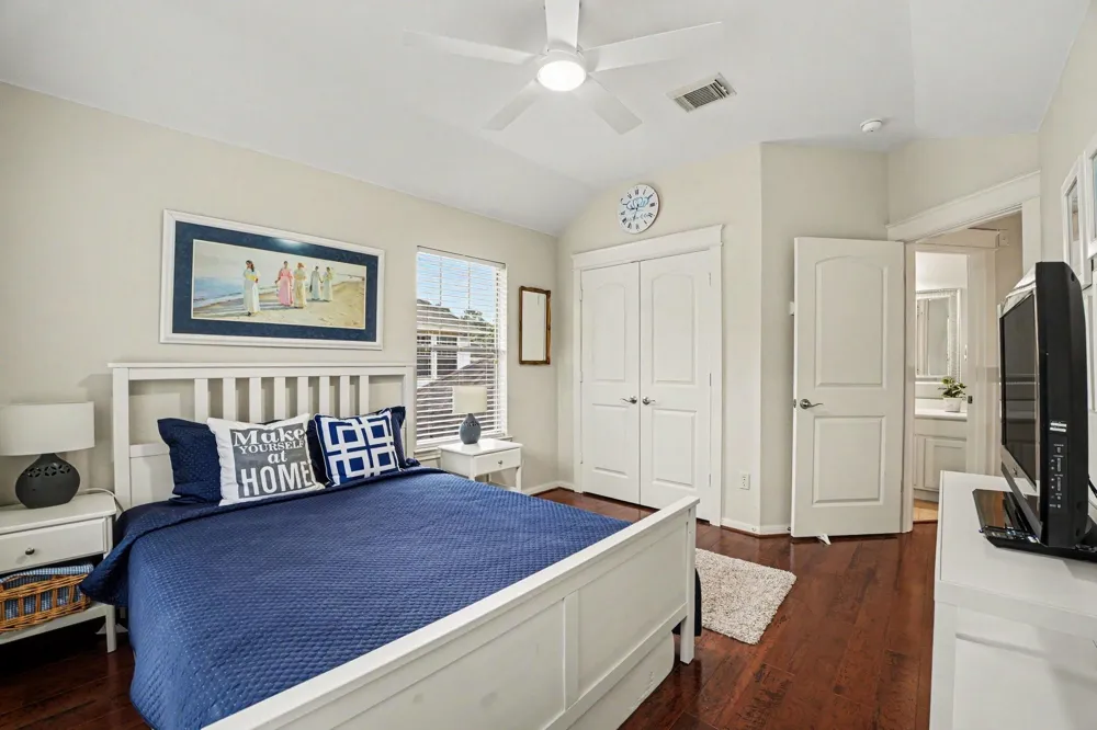 62 W Tapestry Park Circle The Woodlands, TX 77381